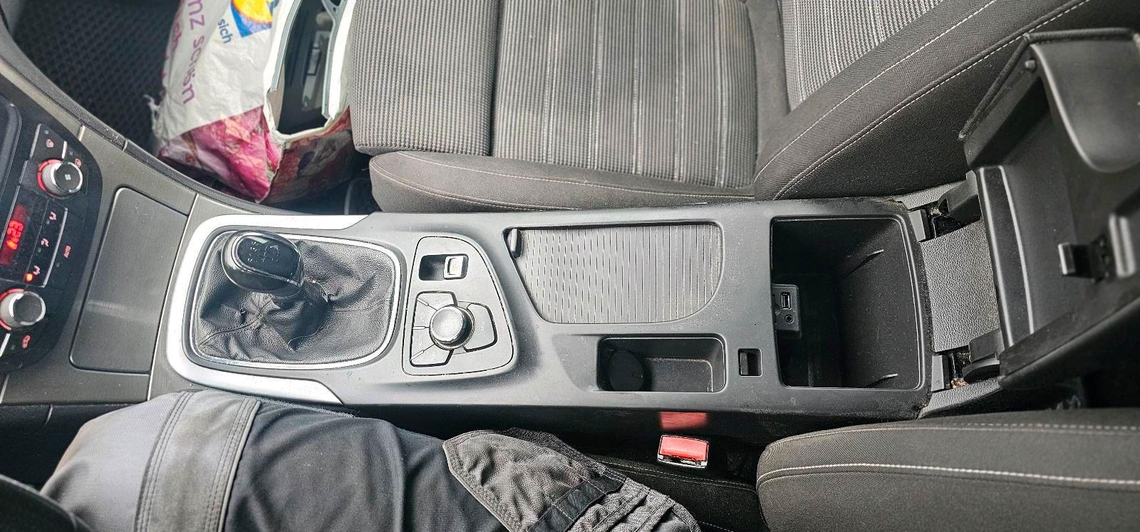 Opel Insignia 2013 — photo 13