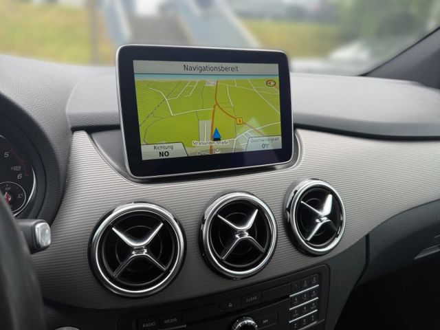 B 180 Style CDI Navi Leder SHZ Parklenkass.