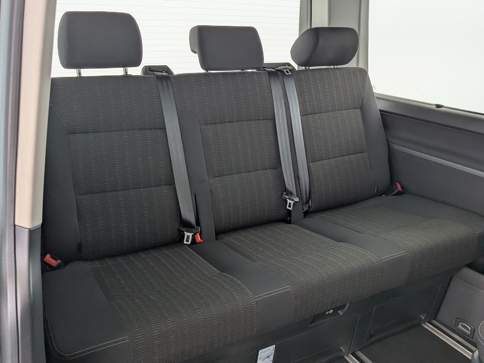 Volkswagen T6 2.0 TDI Multivan Comfortline NAVI RFK 7-SITZ foto 17
