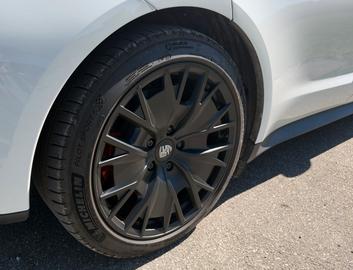 صورة 6 لـ 2020 Porsche TAYCAN