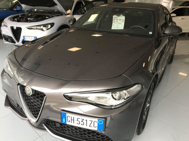 Alfa Romeo Giulia 2.2 Turbodiesel 160 CV AT8 Bus
