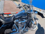 Harley-Davidson Road King Classic - HARLEY-DAVIDSON ROAD KING CLASSIC