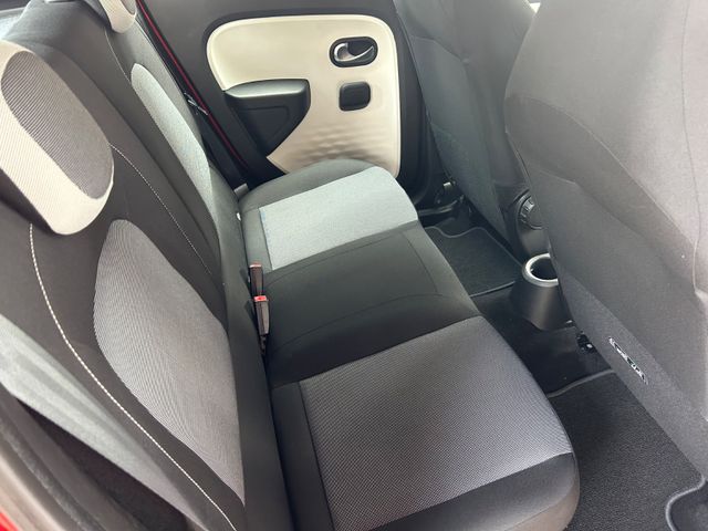 Fahrzeugabbildung Renault Twingo+NaviZB+BT+Allwetter+Klima+Tempomat+