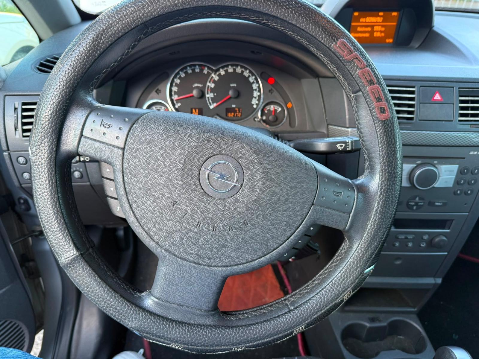 Opel Meriva 1.6 | TÜV neu
