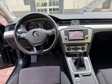 Volkswagen Passat Variant - 9