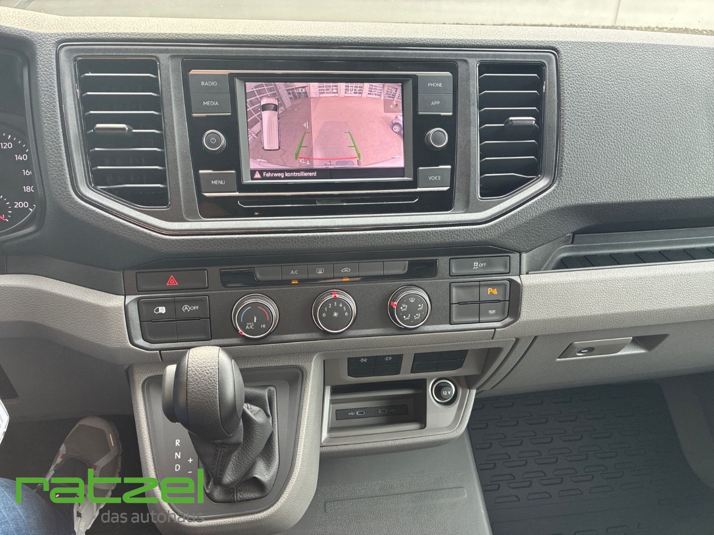 Fahrzeugabbildung Volkswagen Crafter 35 Kasten HD Autom. Klima+Kamera+Flügelt