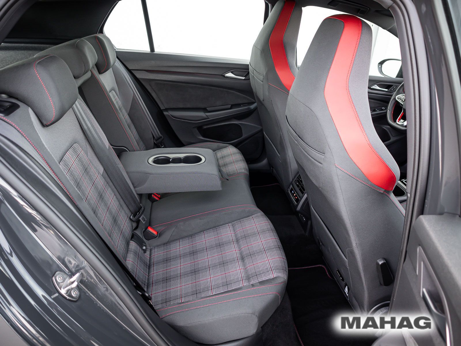 Volkswagen Golf VIII GTI 2.0 TSI ACC LED+ Navi ParkPilot Ap foto 15