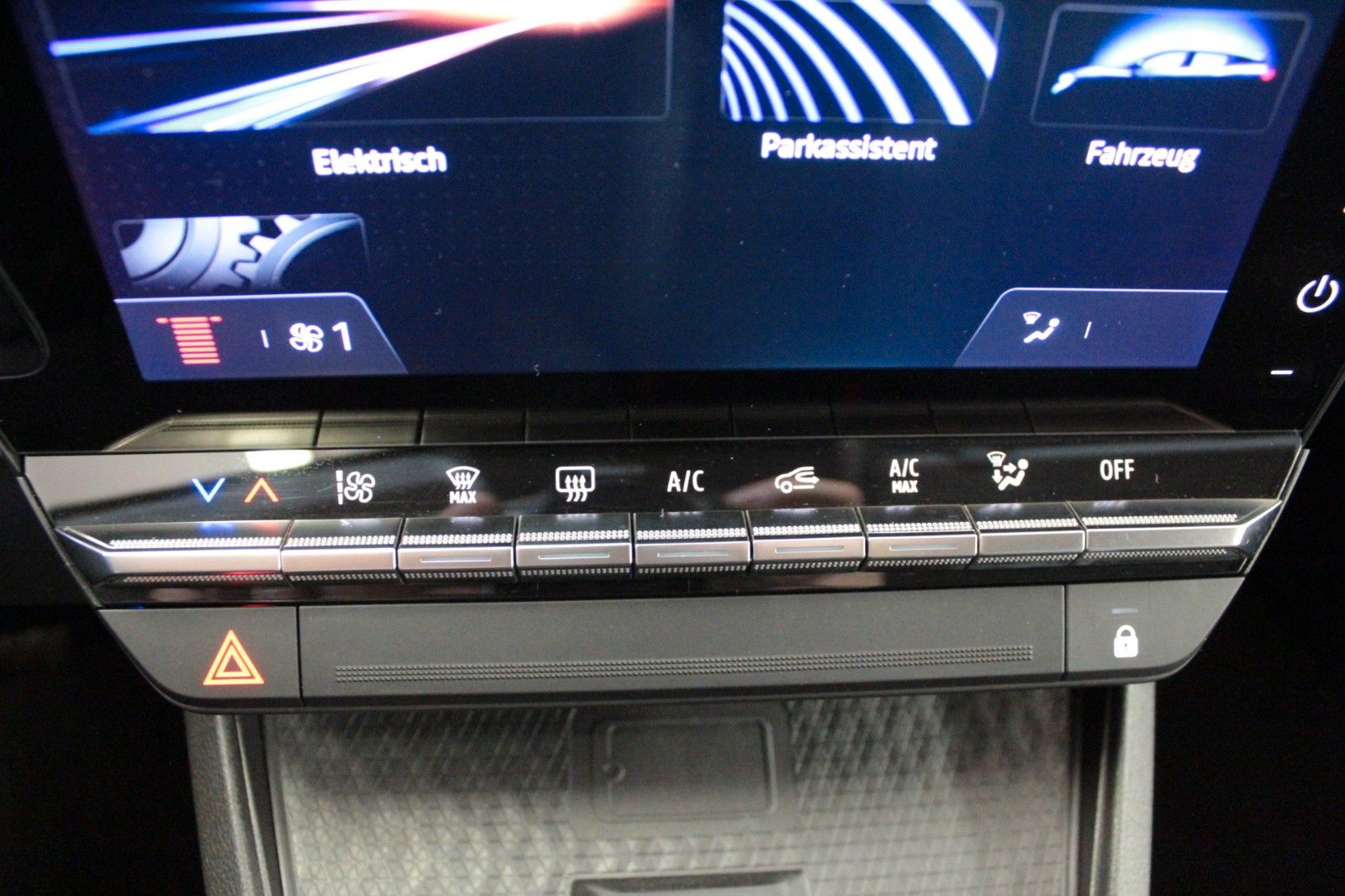 Fahrzeugabbildung Renault Megane E-Tech Electric Equilibre  boost charge