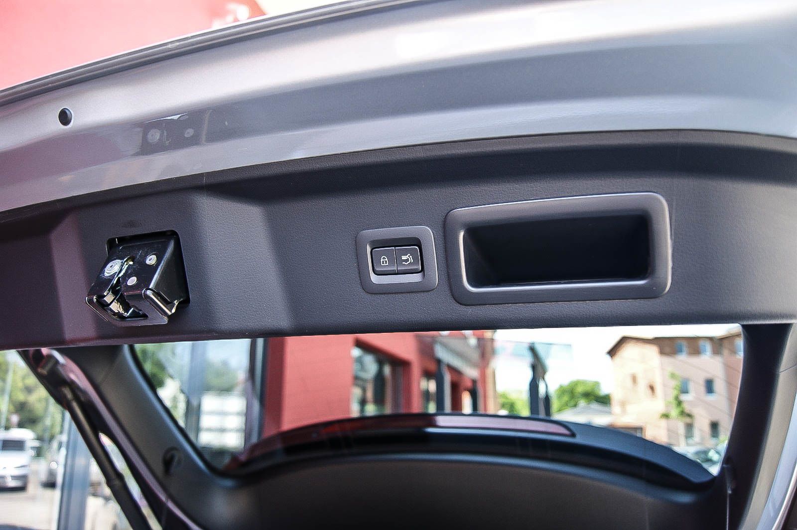 Fahrzeugabbildung Mazda CX-30 2.0 SKYACTIV-G M Hybrid DESIGN HEADUP LED