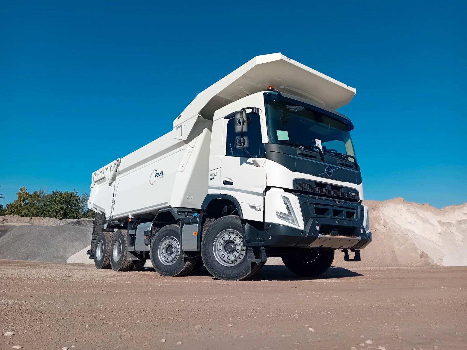 Volvo FMX 500 8x4  D13 FML MINE KIPPER 52 TONNEN