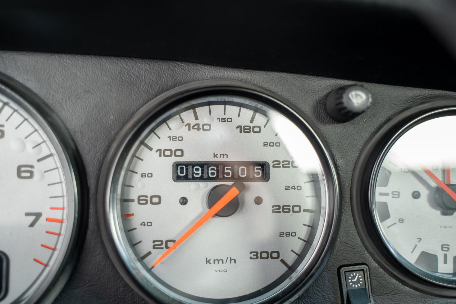 Porsche 993 Carrera 4
