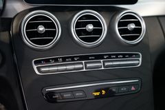 MERCEDES-BENZ C 200 Cabrio | AMG Line | Airscarf | Navi | AHK MERCEDES-BENZ C 200 Cabrio | AMG Line | Airscarf | Navi | AHK