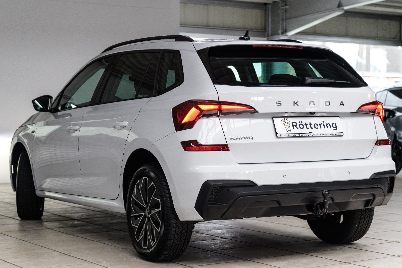 Fahrzeugabbildung SKODA Kamiq TSI Selection +RFK +SZH +LED +AHK