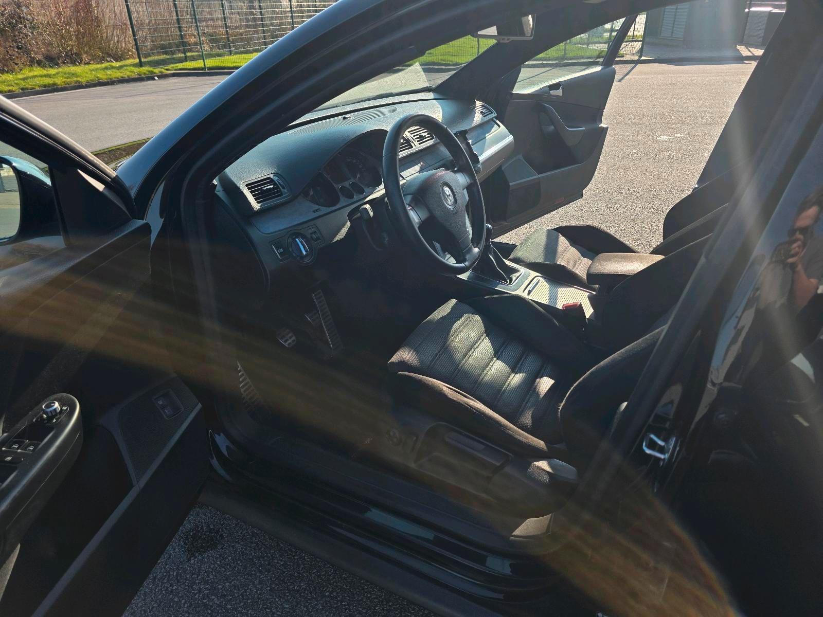 Volkswagen Passat 2006 — photo 14