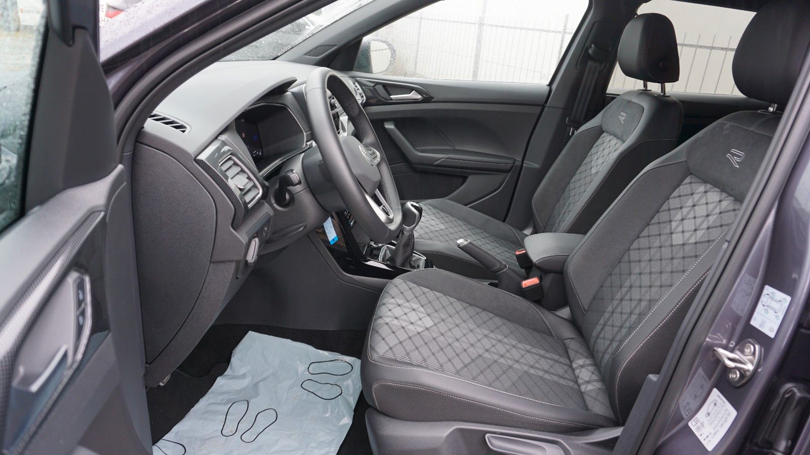 Fahrzeugabbildung Volkswagen T-Cross R-Line Navi,LED,ACC,Apple CarPlay