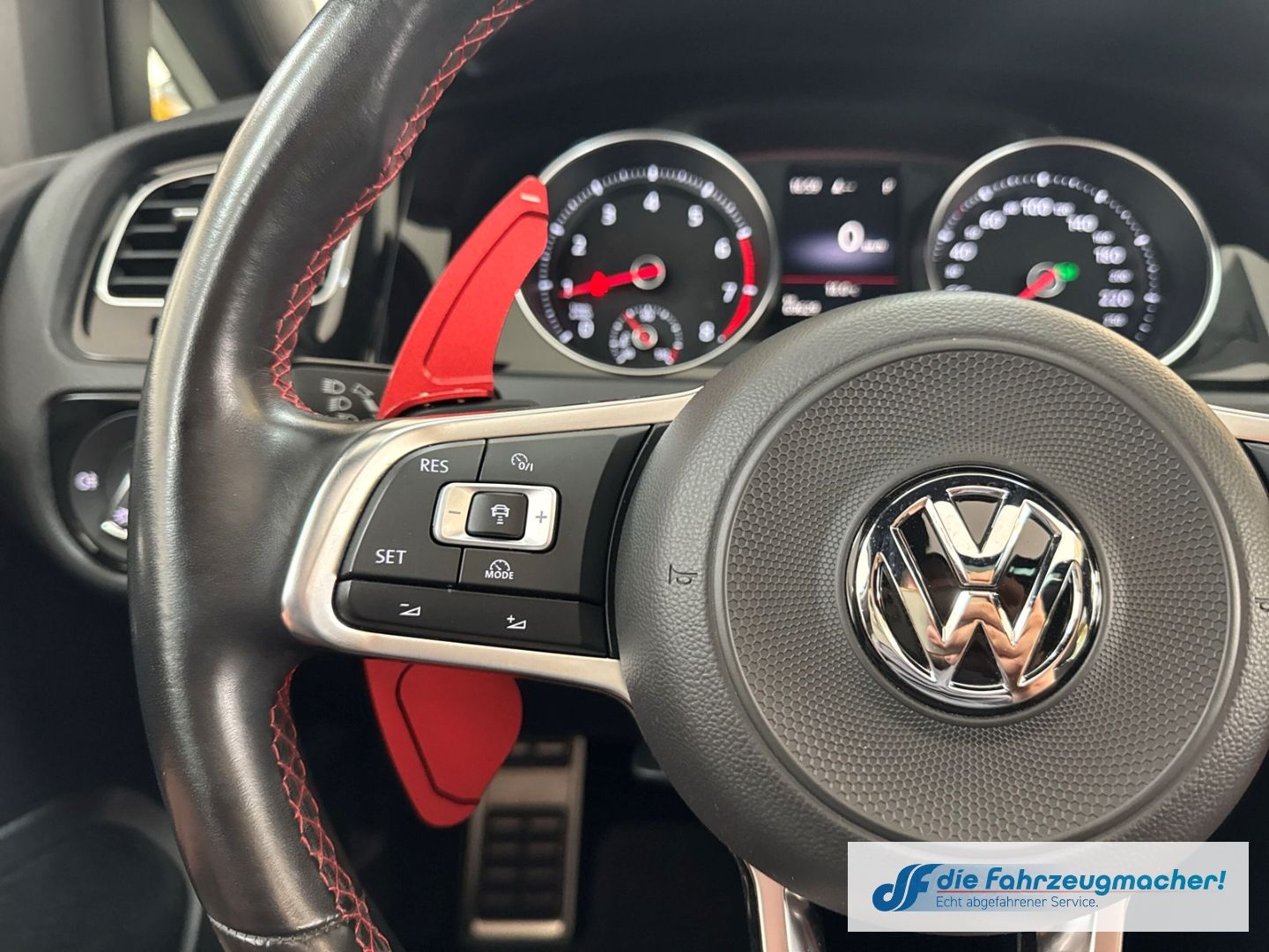 Fahrzeugabbildung Volkswagen Golf VII GTI DSG TOP-Panodach Navi VOLL-LED ACC