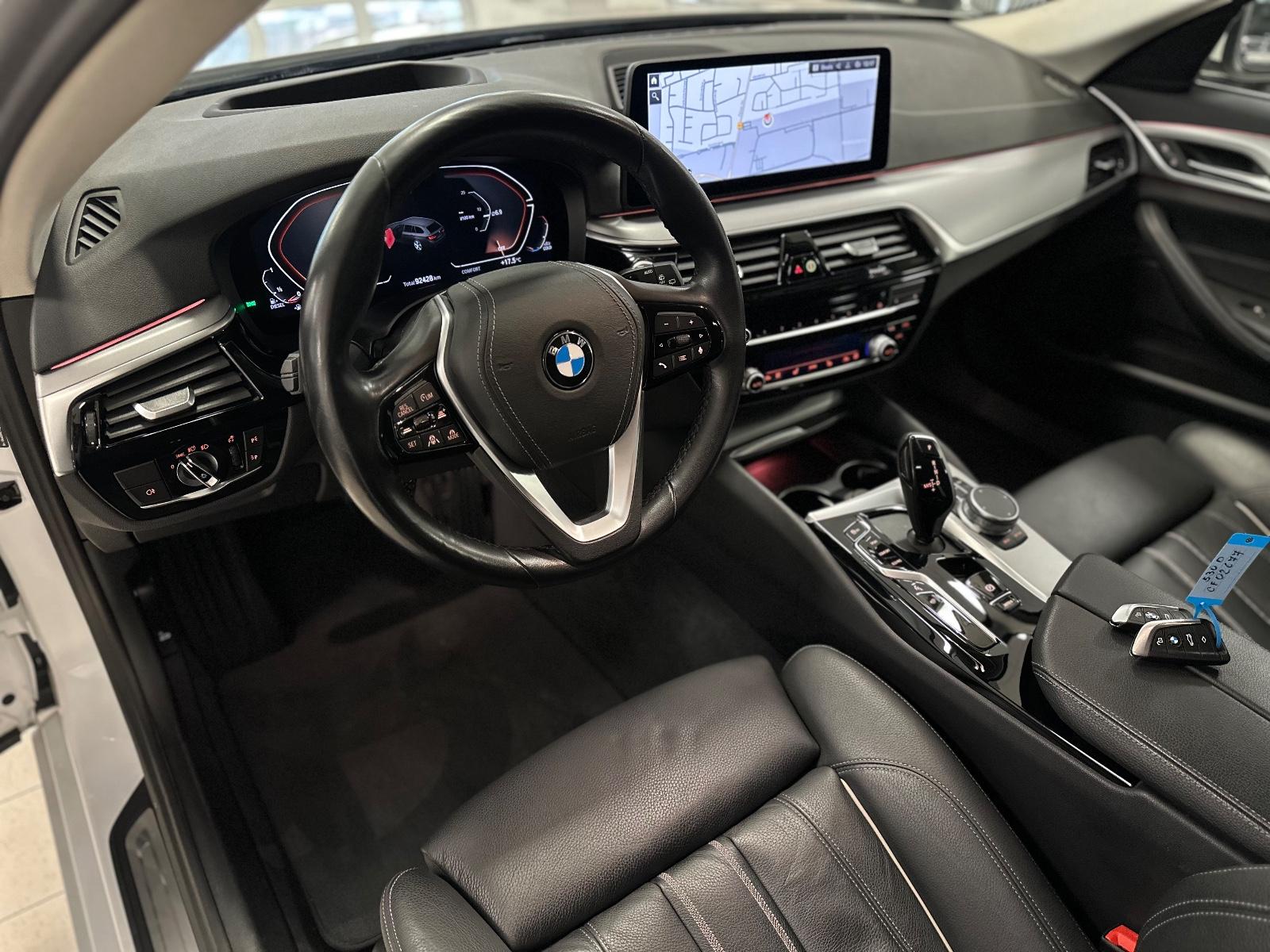 BMW 530d xDr. HUD/Park&DriveAss/SportLederSitz/KeyLe