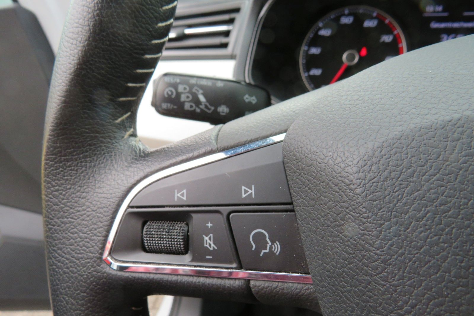 Fahrzeugabbildung SEAT Arona Xcellence CNG LED PDC KLIMA