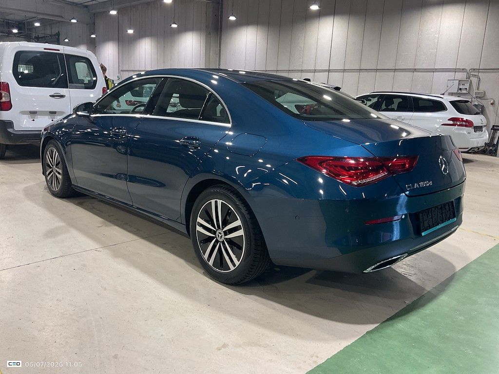 2022 Mercedes-Benz CLA 180