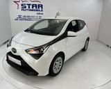 Toyota AYGO x-play 1.0-J-VVT-53KW*Apple CarPlay*Android - Toyota in Köln: Aygo