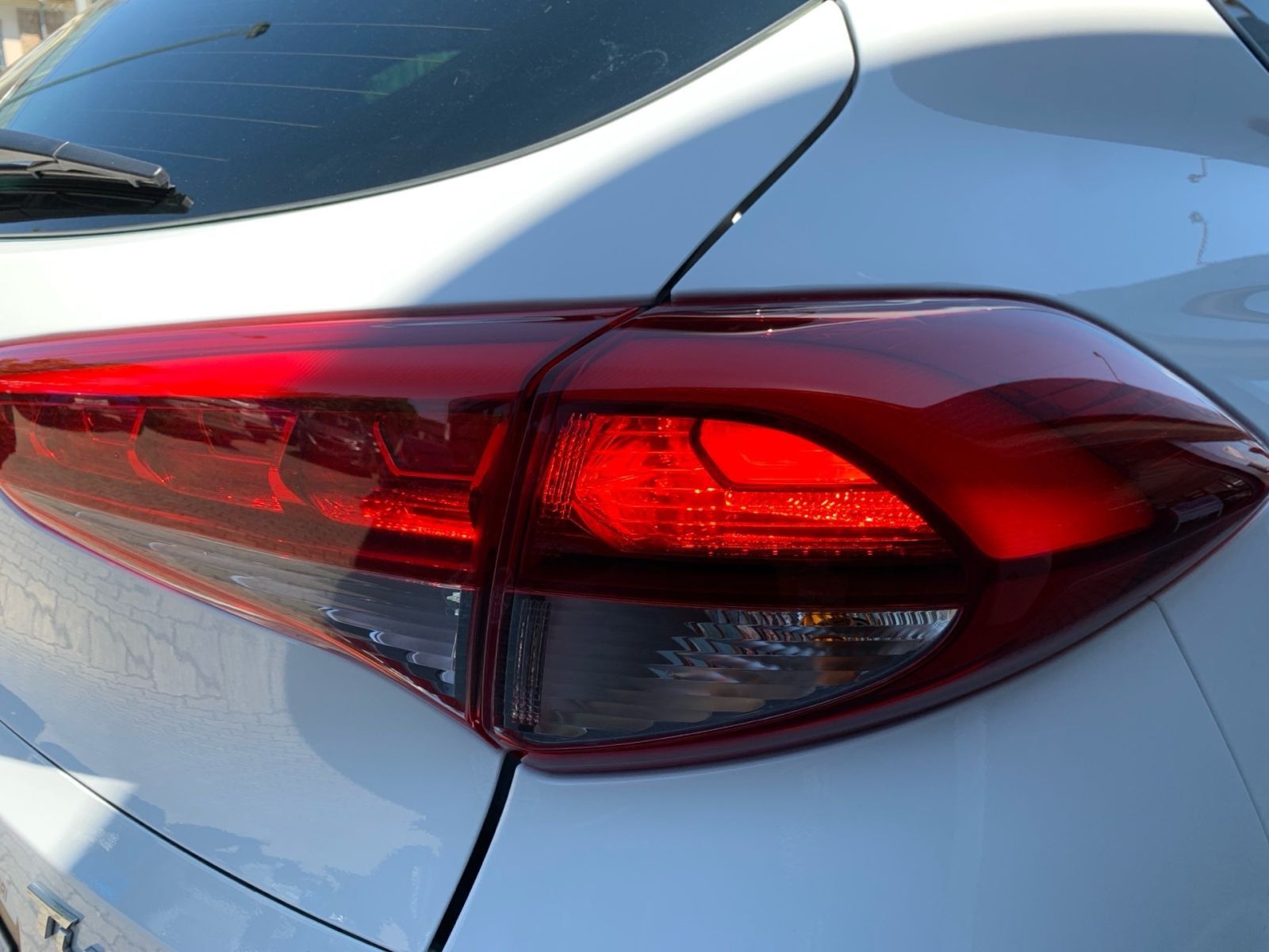 Fahrzeugabbildung Hyundai TUCSON 1.6 Passion Navi Kamera 8x bereift