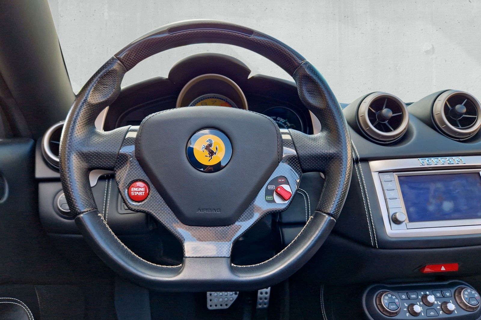 Fahrzeugabbildung Ferrari California 30 *dt. Auto*Karbon*Magneride*