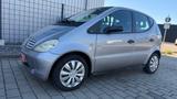 Mercedes-Benz A 160 CLASSIC AUTOMATIK,KLIMA,PDC,SHZ - Mercedes-Benz A-Class aus 2000