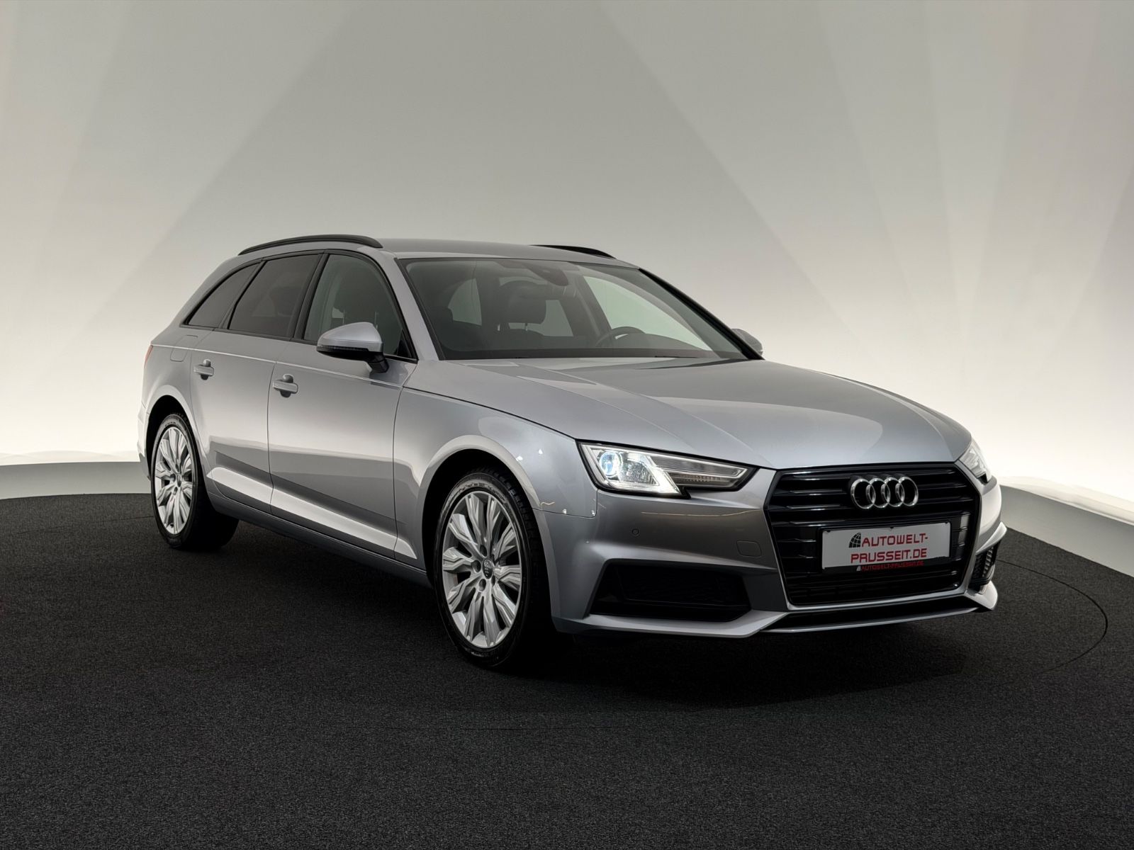 Gebrauchtwagen Audi A4 A4 Avant 35 TFSI*SPORT*XENON-R.KAM-TEMPO-SHZ-19 in Horb am Neckar