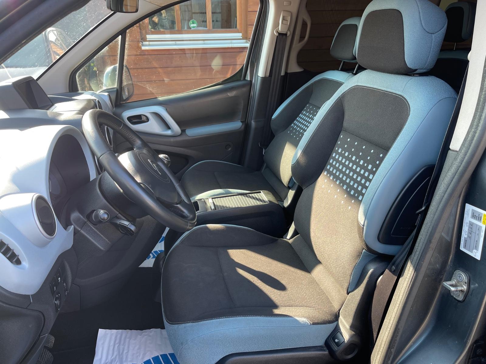 Citroën Berlingo Kombi Selection*5SITZER*SHZ*PDC*NAVI*