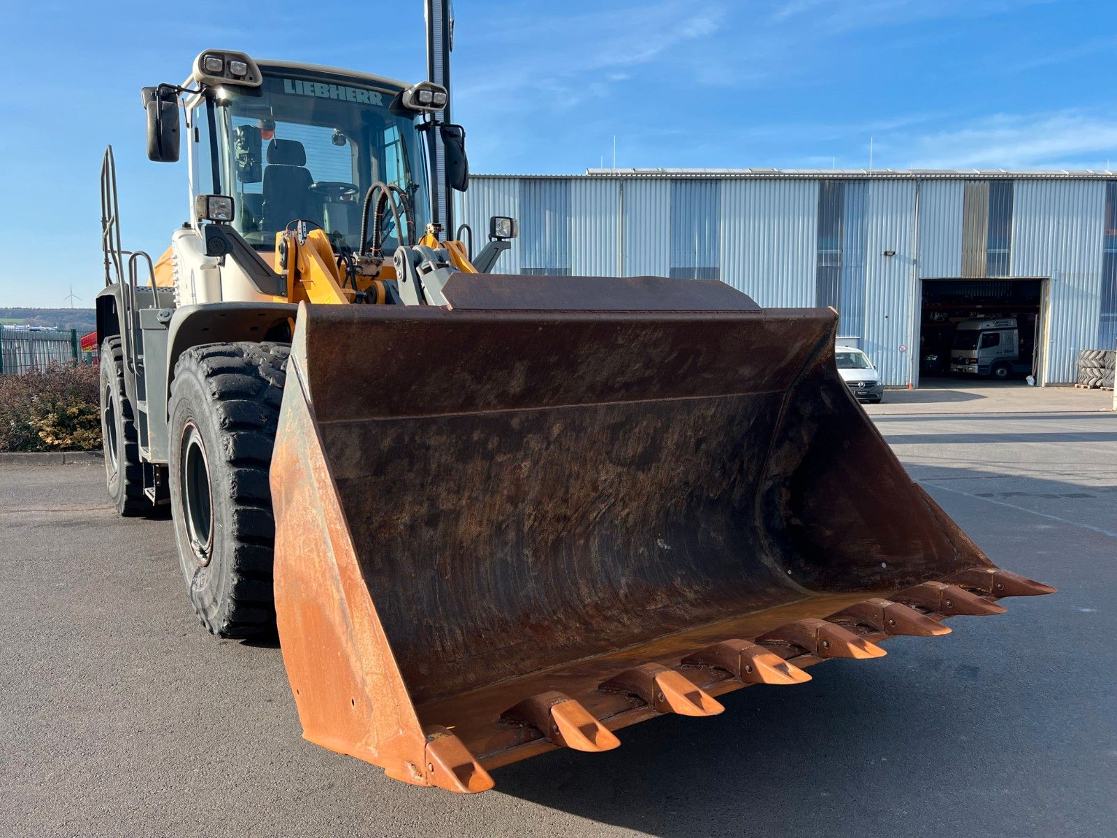 Fahrzeugabbildung Liebherr L 556 / 5.574h / Waage / Zentralschmierung