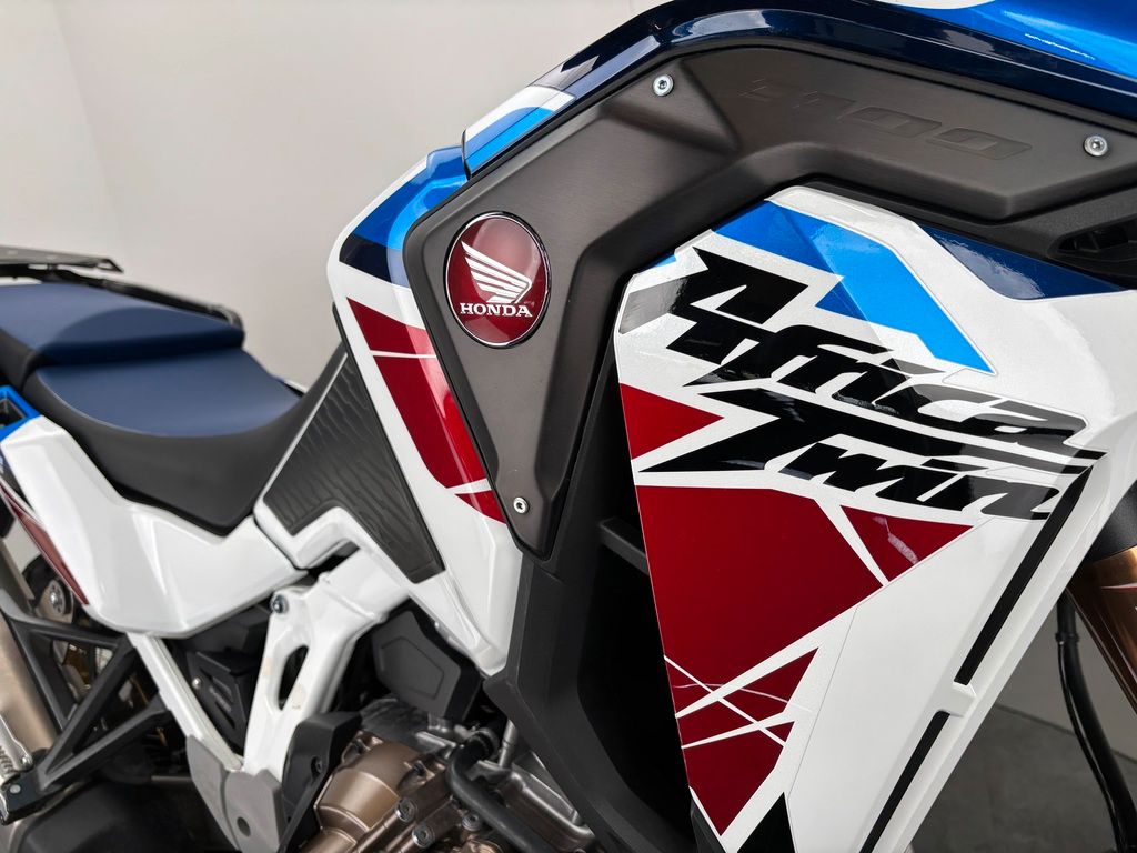 Fahrzeugabbildung Honda CRF 1100 DCT ADVENTURE *SERVICE NEU *1. HAND