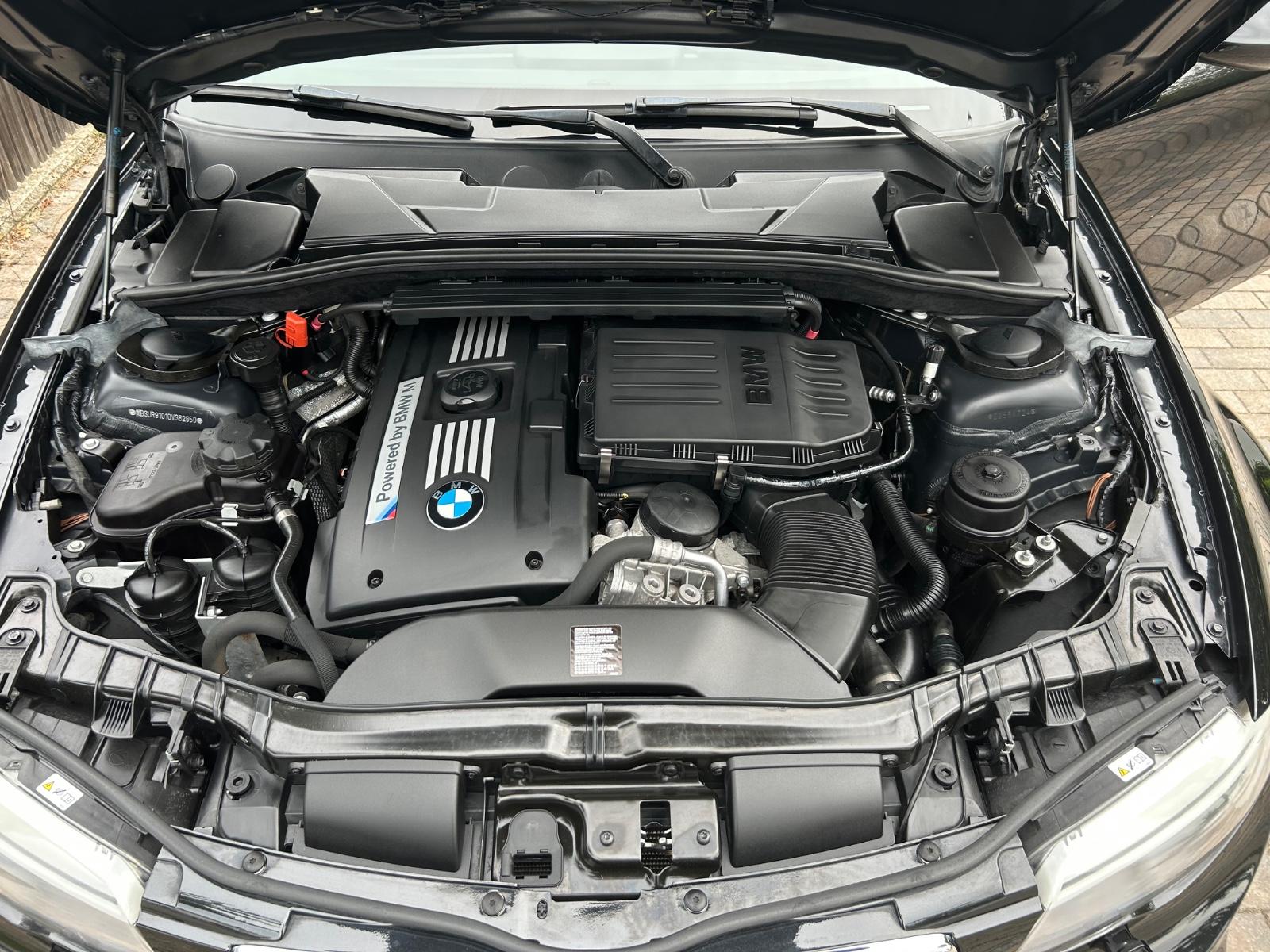 BMW 1er M Coupé - Akrapovic - Scheckheft