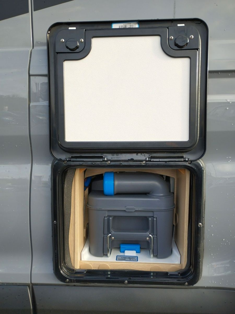 Fahrzeugabbildung Sunlight Cliff 4x4 590 Markise,Radio,RK