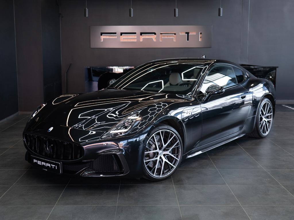 Maserati GranTurismo 404 kW 3.0 V6 AWD Trofeo