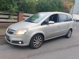 Opel Zafira 1.9 TDCI  Automatik 7 SITZER T... - Opel Zafira: Automatik, 1.9