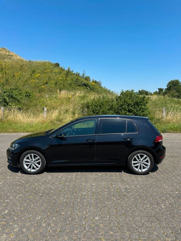 Image of Volkswagen Golf