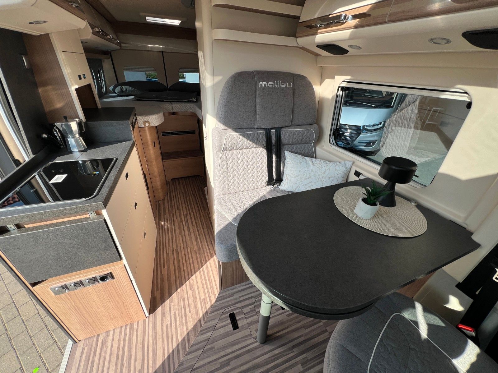 Fahrzeugabbildung Malibu Van diversity GT skyview 640 LE K