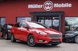Ford Focus Turnier 15 Auto LEDER RACEROT ACC STANDHZG - Ford Focus: Automatik