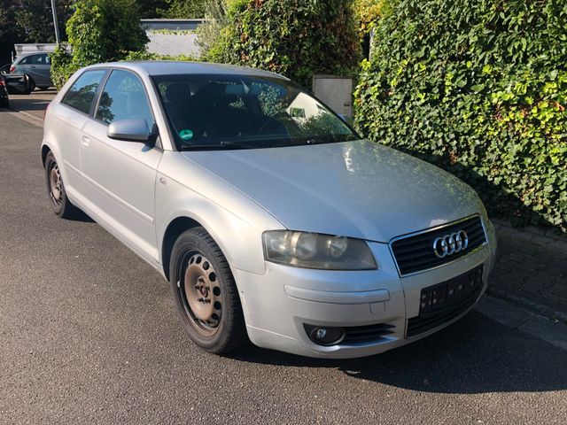 Audi A3 1.6 Attraction Euro 4 Klima Tüv  08/2025