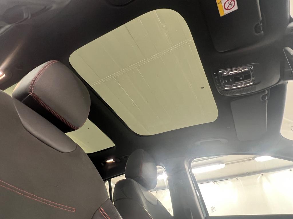 Mercedes-Benz GLA 220