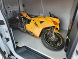 Honda VFR 800 FI - Lowsider ins Kiesbett - HONDA VFR800 FI