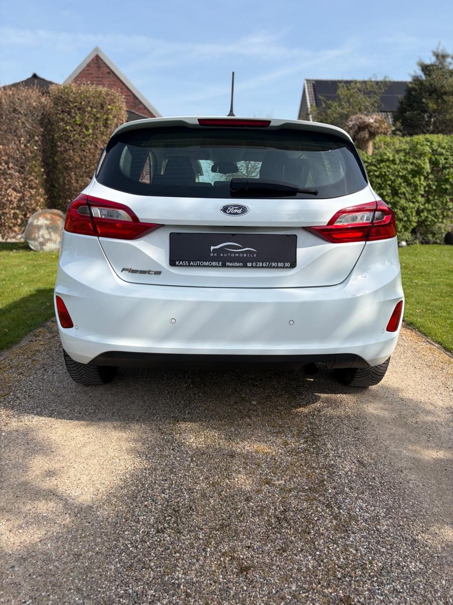 Ford Fiesta Cool & Connect Service Neu!