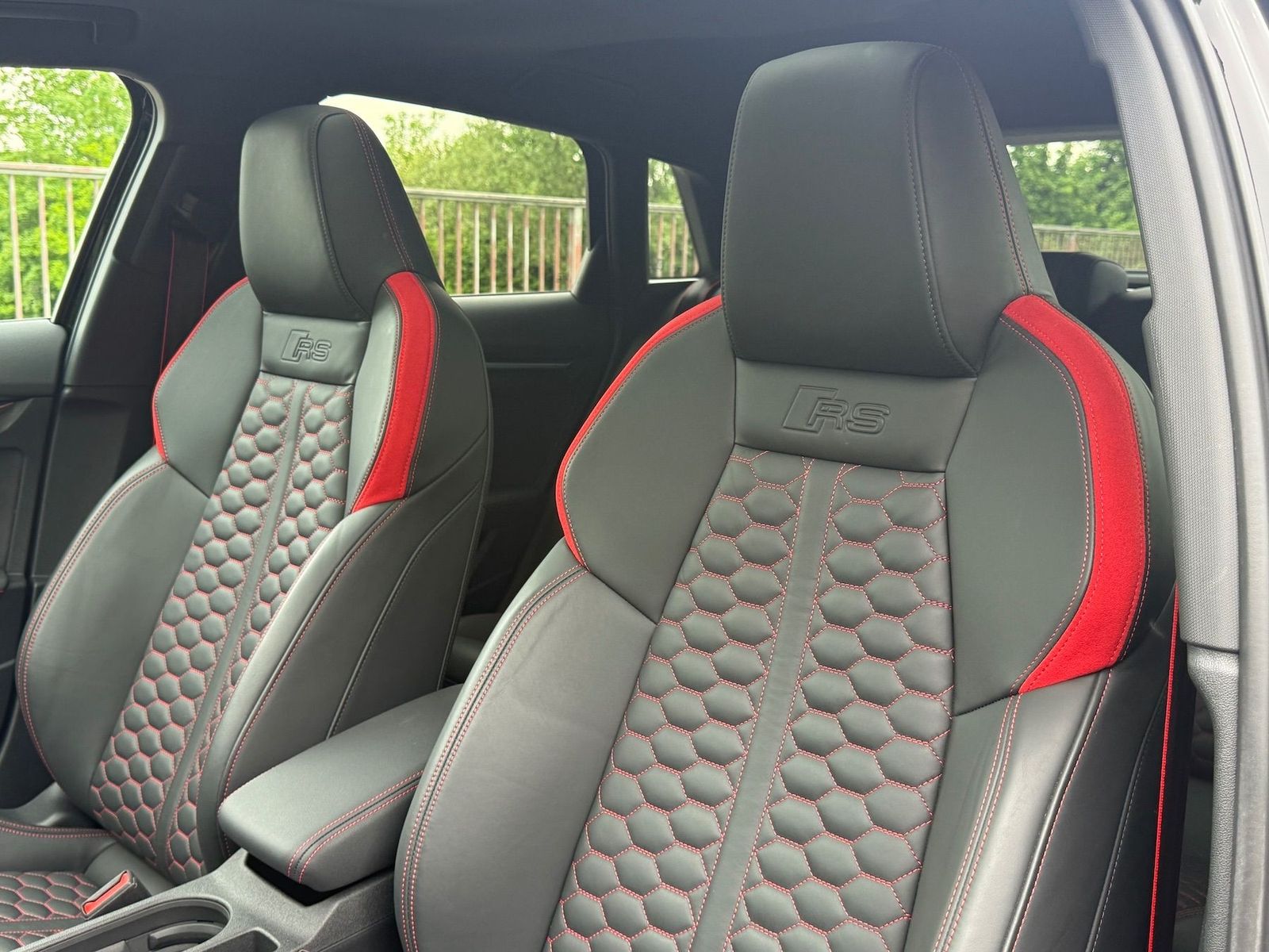 Fahrzeugabbildung Audi RS3 Sportback KERAMIK|DYNAMIK+|290|HUD|PANO|360°