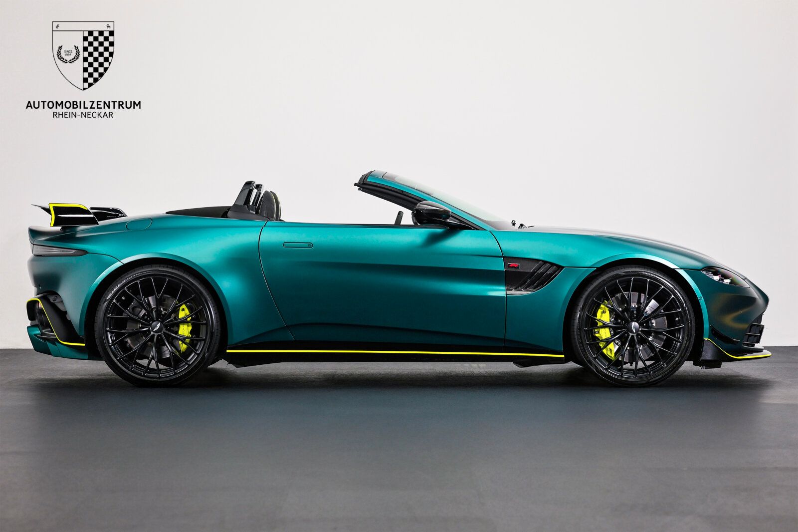 Aston Martin V8 Vantage - Bild 4