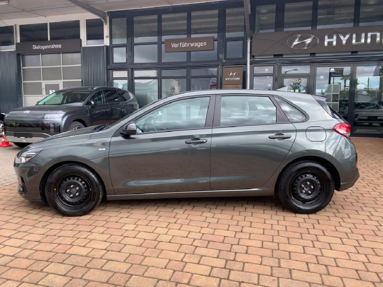 Fahrzeugabbildung Hyundai I30 1.0 l Select Mild-Hybrid + Funktions-Paket