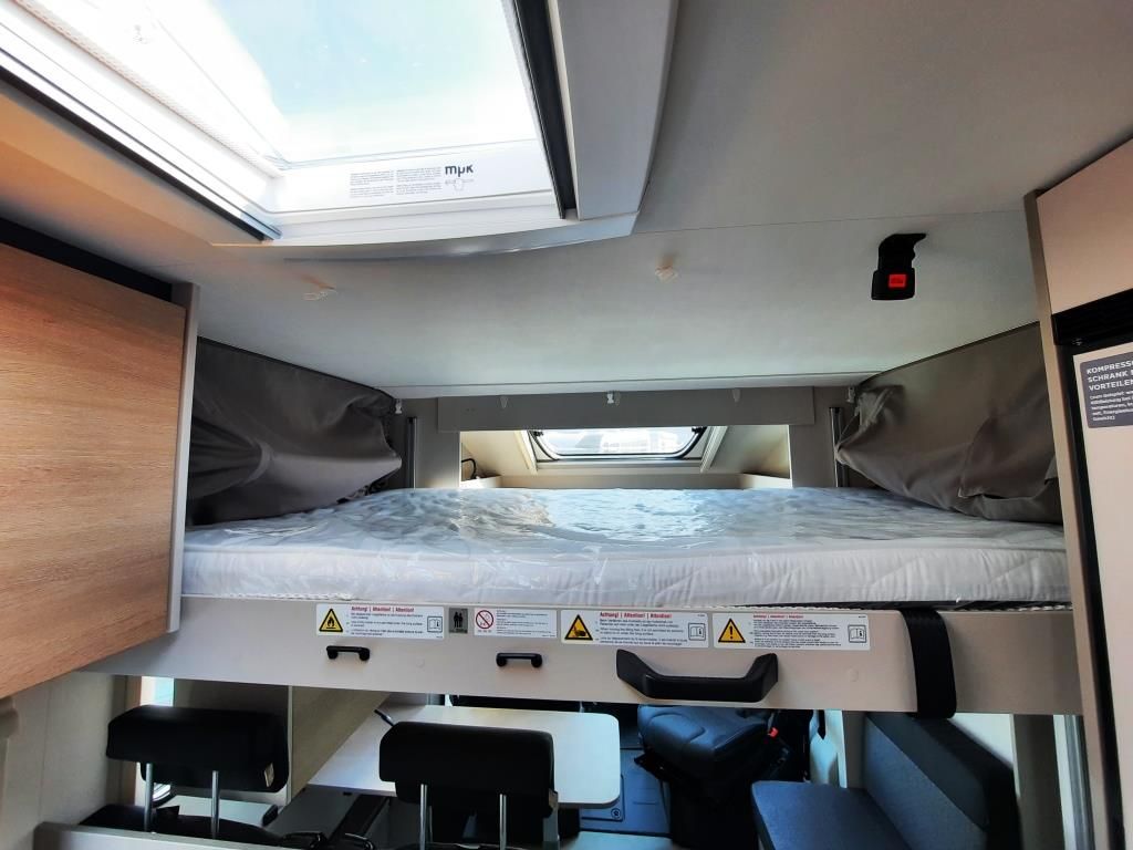 Fahrzeugabbildung LMC Tracer 730 EL Verfüg./Sparen Sie 10.661,- €