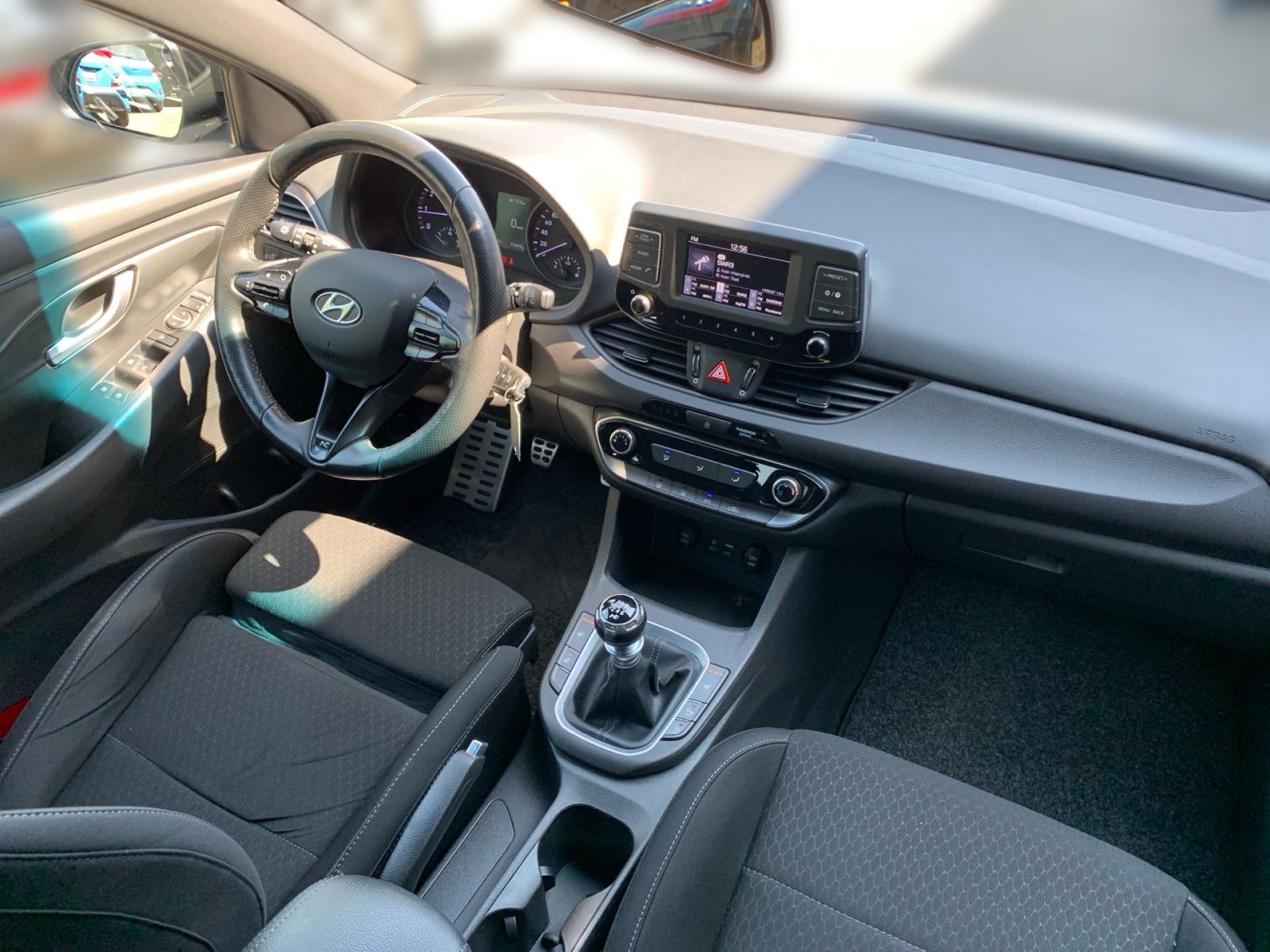 Fahrzeugabbildung Hyundai i30 1.4 T-GDI N-Line Sitzheizung PDC