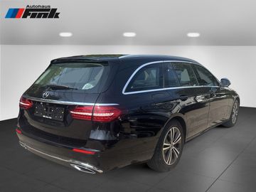 Mercedes-Benz E 200 Avantgarde E 200 4Matic (213.287) DAB RFK