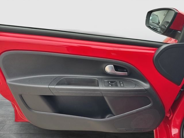 up! 1.0 TSI CLIMATRONIK BLUETOOTH DAB+ ZV FH