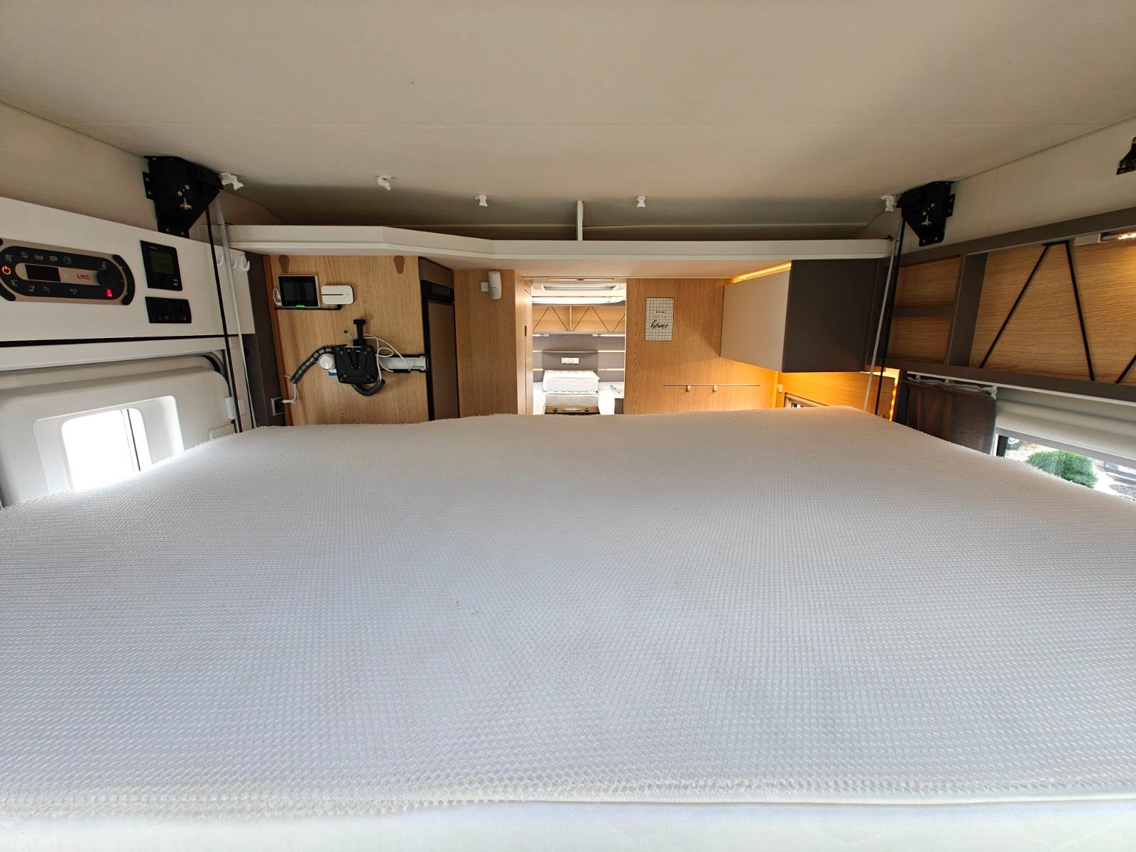 Fahrzeugabbildung LMC Tourer Lift H 730 G - Luftfeder, Winterpaket -